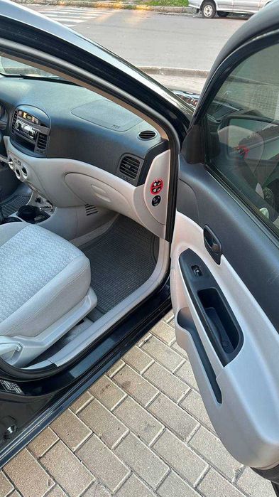 Hyundai Accent 2008 року