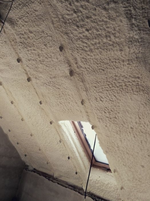 Izolacja Dachu Pianką PUR PLESZEW!. Ocieplanie dachu