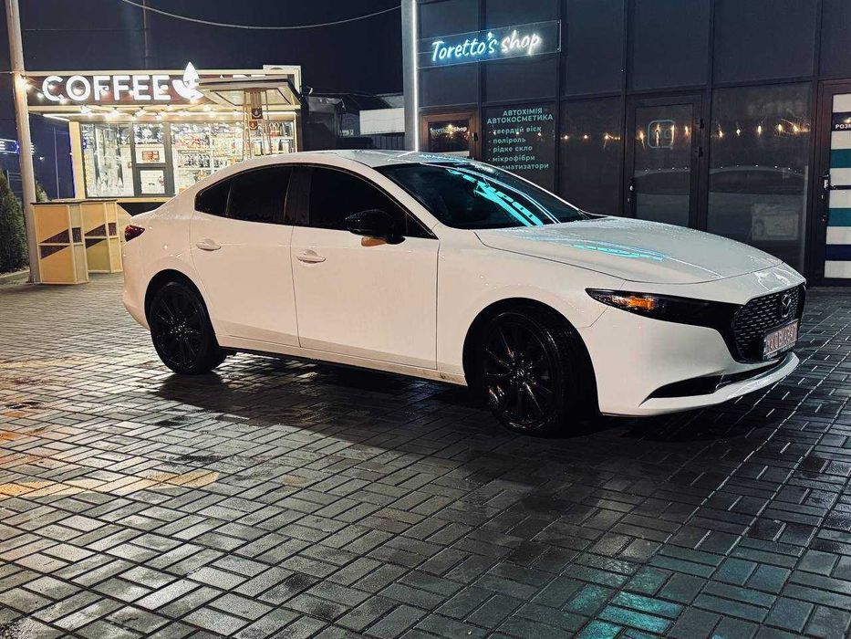 продам Mazda 3 2019
