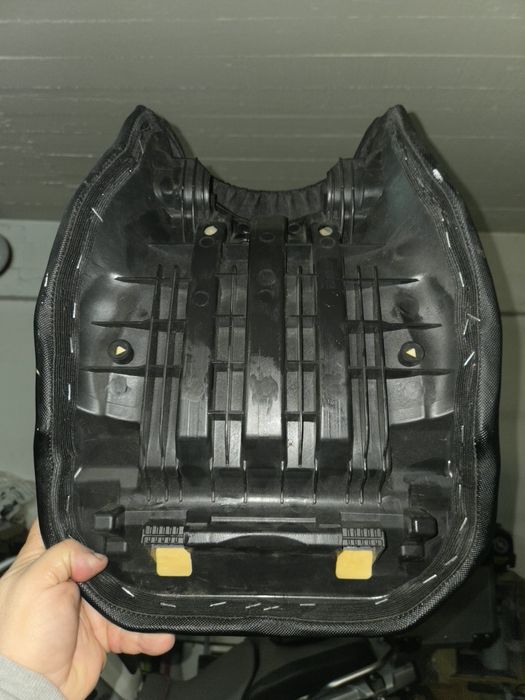 Banco rebaixado BMW Gs 1200 ano 2104