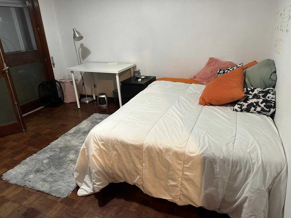 Quarto para Alugar em Paranhos - Porto
