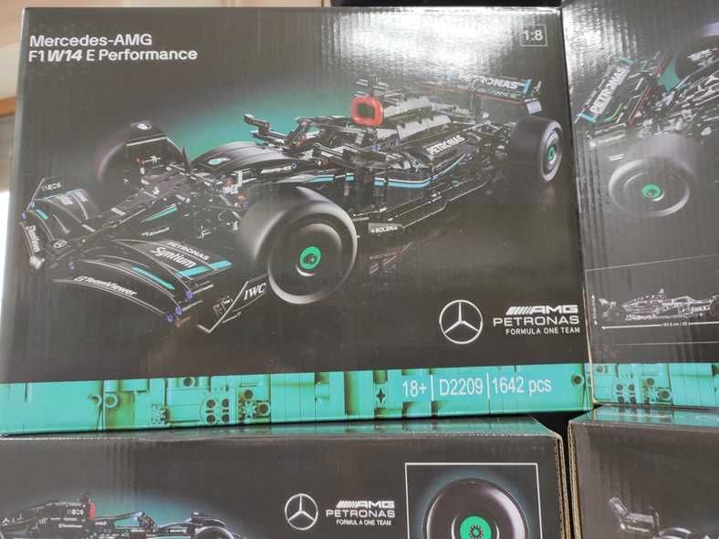 Конструктор ‼️НОВИЙ‼️Mercedes AMG F1‼️КОРОБКА‼️1642 деталей LEGO 42171