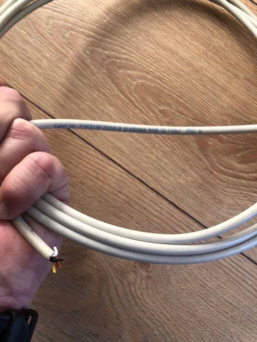 Various Electrical Cables425723847079383041