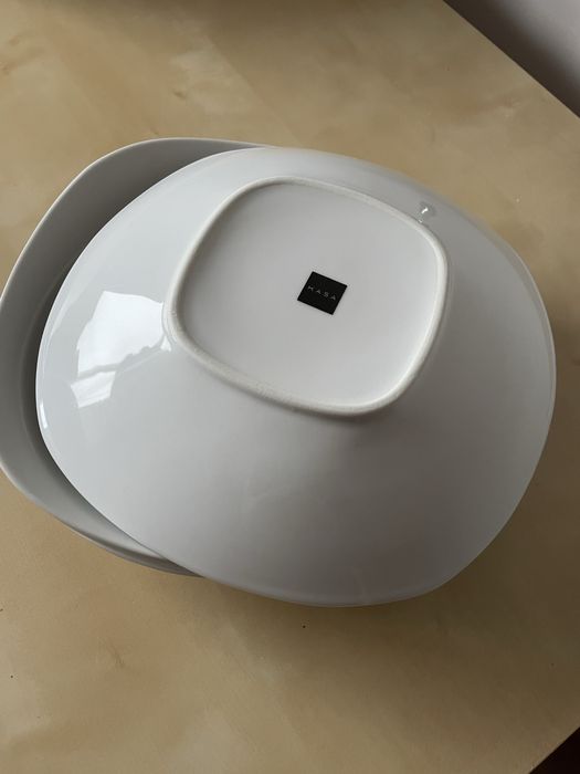 Pratos porcelana brancos