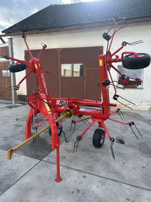 Przetrząsarka do siana Fella th520D hydro