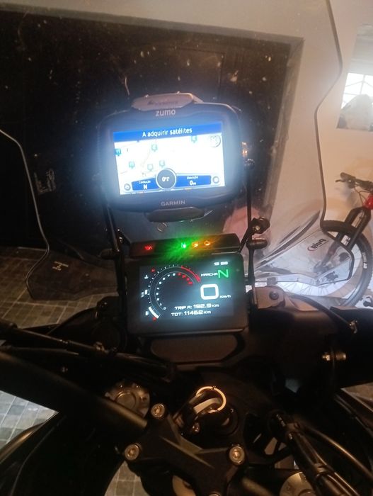 OFERTA de GPS zumo da Garmin Benelli TRK 702X