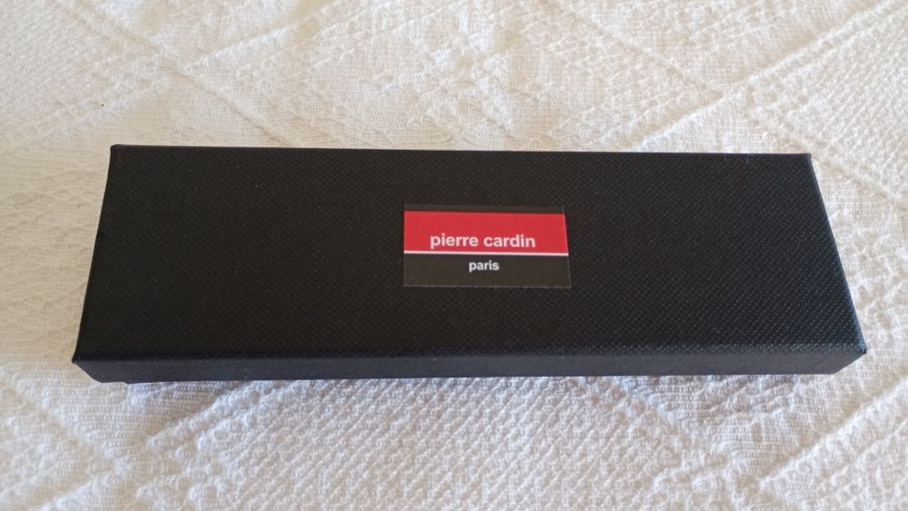 Caneta da Pierre Cardin. Nova. Com embalagem