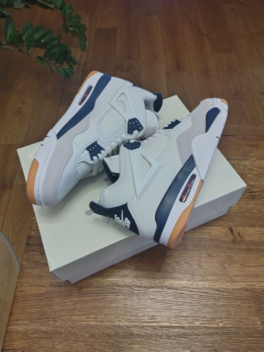 Air Jordan 4 SB Midnight Navy