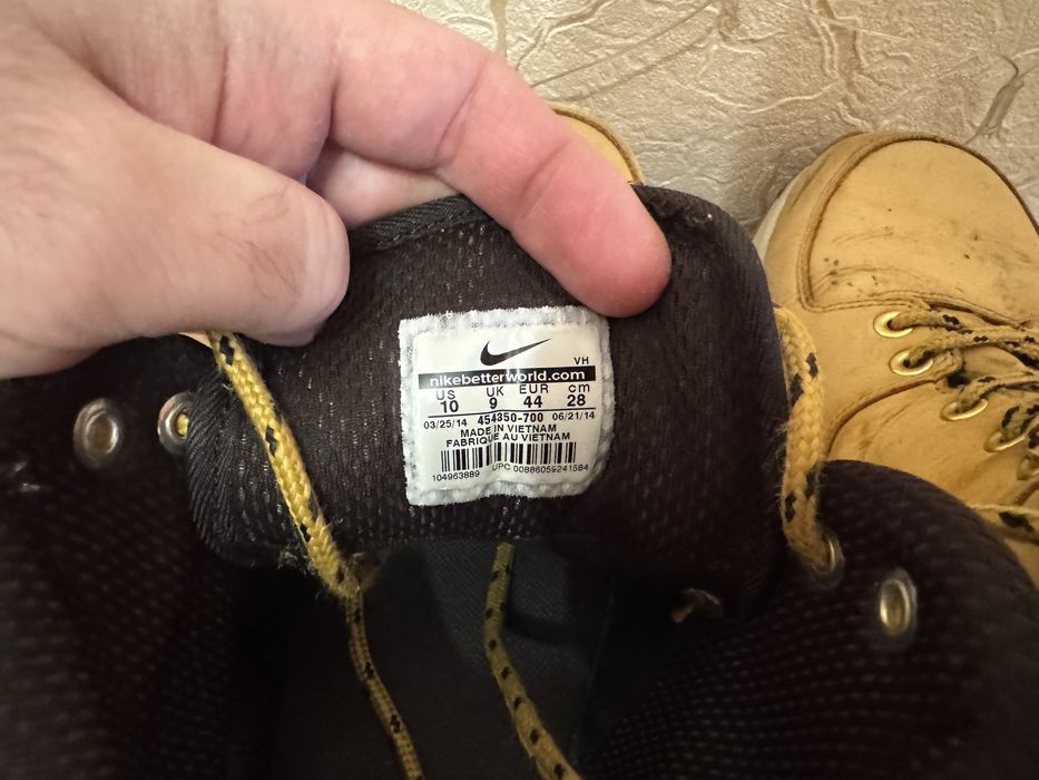 Продам чоботи Nike ACG Manoa