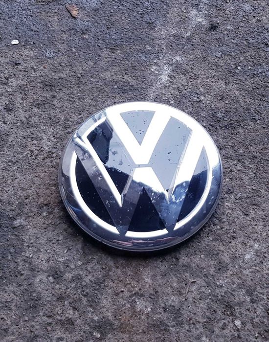 VOLKSWAGEN Emblemat Znaczek 3G0‌853‌601‌A Nowy OE