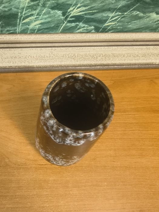 Ceramiczny wazon w stylu fat lava sygnowany 14 cm