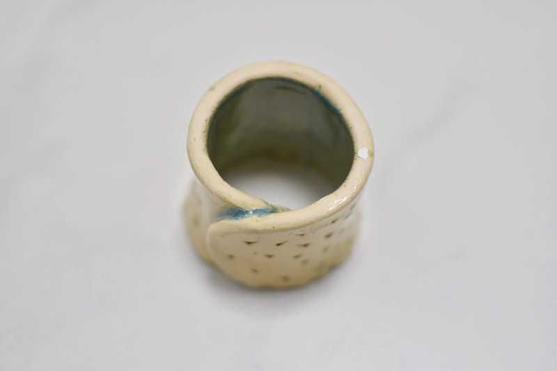 Ceramiczna obrączka do serwetki, na serwetkę, handmade
