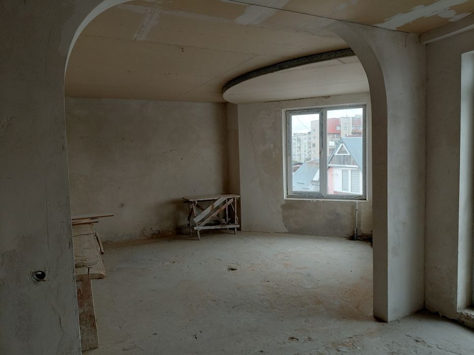 Долина, 2 к.кв  в.,Обліски 117, 4 /5 64,3м²