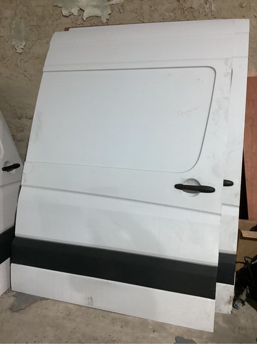 Дверка відсувна Mercedes Sprinter 906 Crafter Дверь Отсувная