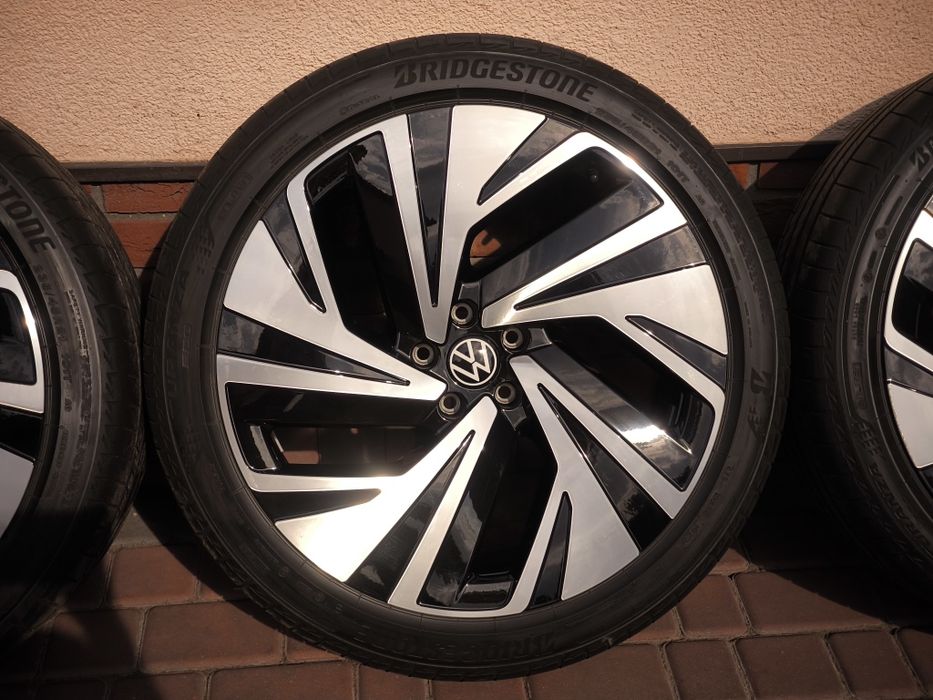 →Felgi+opony OEM Volkswagen Narvik ID.4 ID 5 ID 7 21x8,5/9 5x112 idealny stan