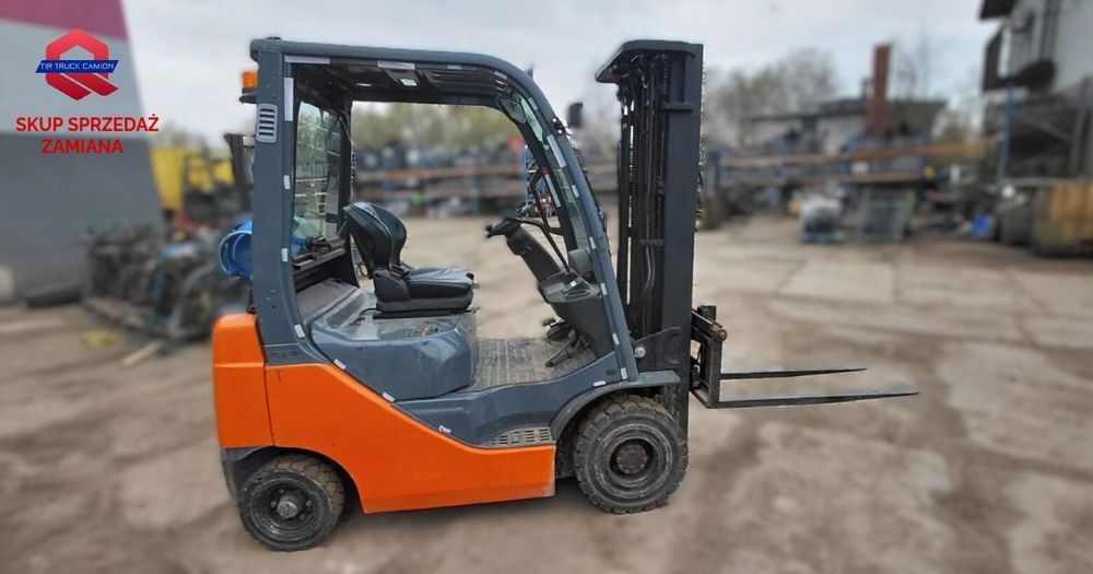 Toyota 02-8FGF15 TONERO 7.7M  5300MTG ZAMIANA  Waga