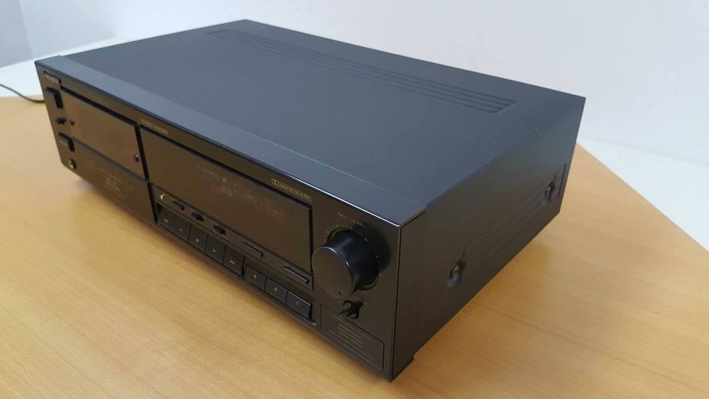 Magnetofon kasetowy Pioneer CT-S609R idealny stan
