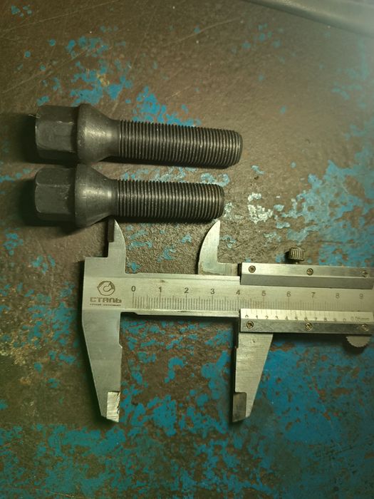 Колесні болти на 14*1.25