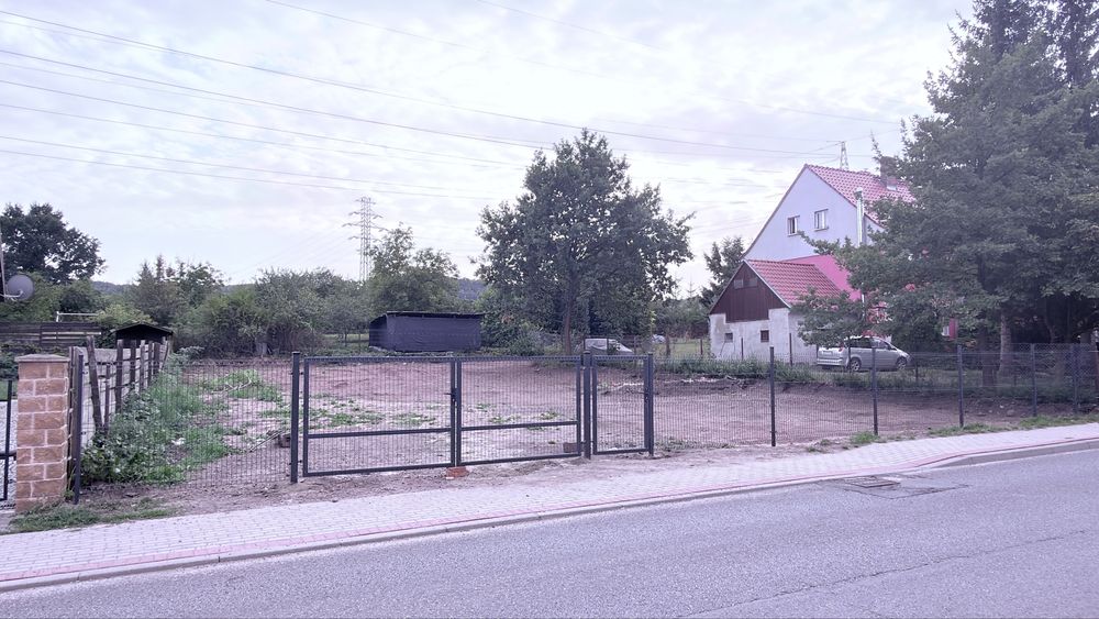 Dzialka uslugowa na wynajem