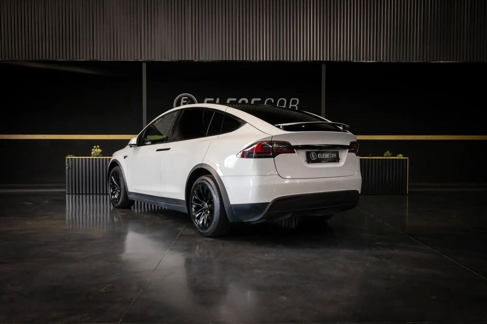 Tesla Model X Long Range518362176255447046