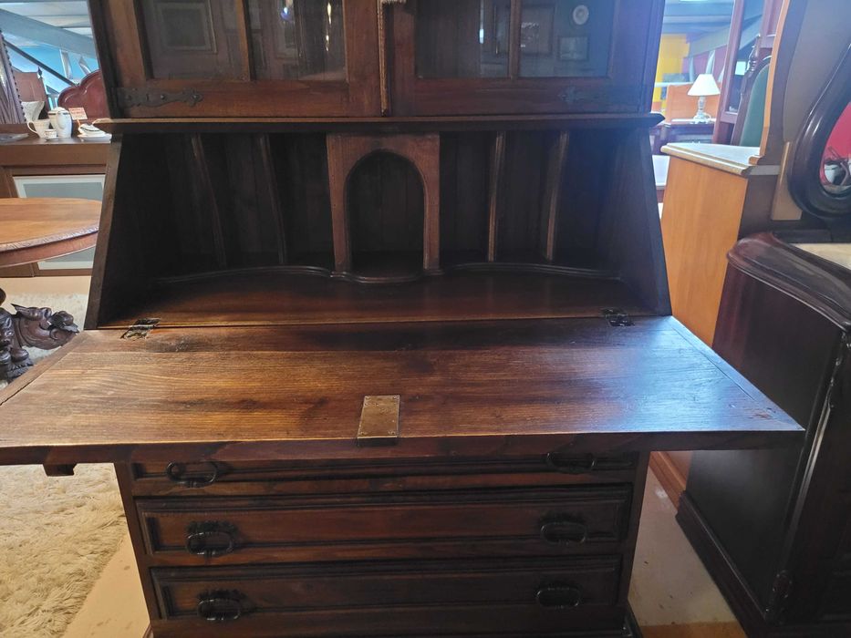 Escrivaninha em madeira maciça estilo rustico - óptimo estado