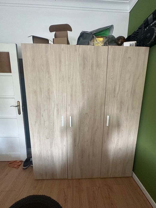 Roupeiro 150x200