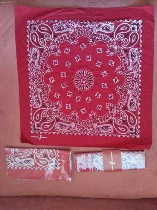 Chusta Marlboro z kolekcji Adventure