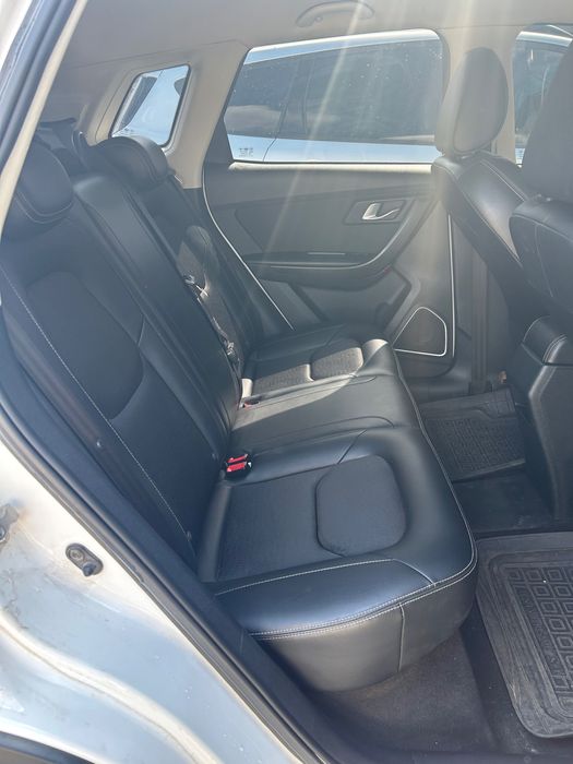 Авто FAW bestune x40