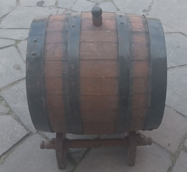 Дубова бочка з під бренді виноградного