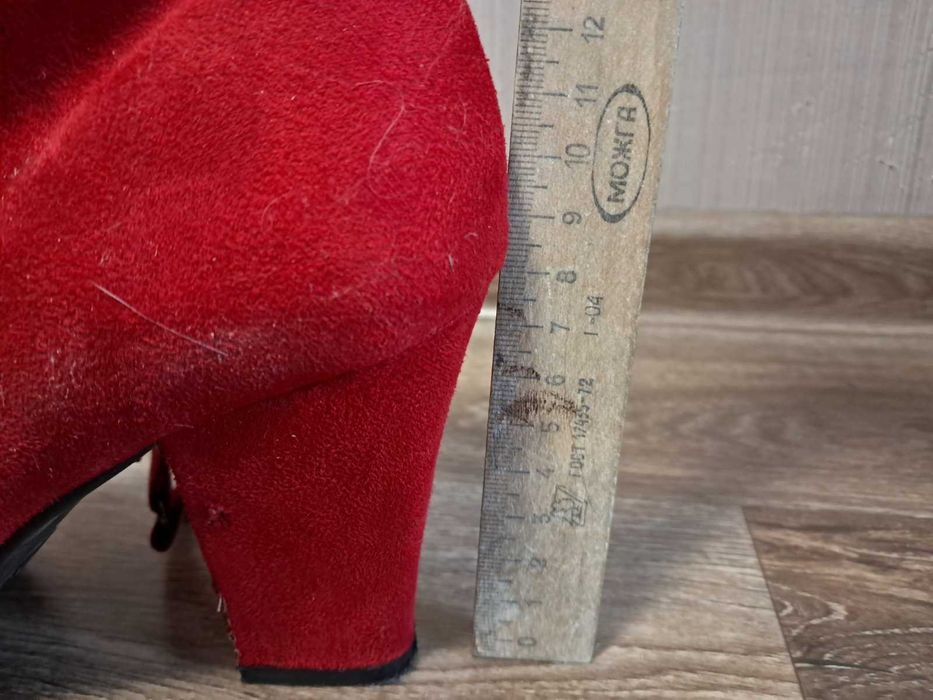 Женские Замшевые полусапожки красные 39 размер