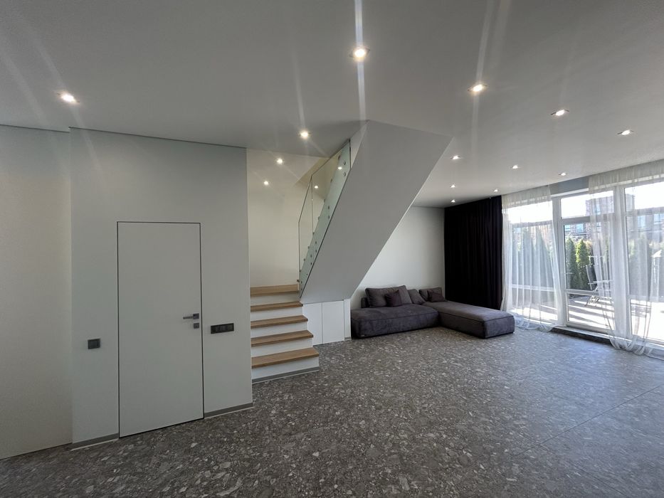 Продаж СУЧАСНОГО  ТаунХауса в котеджному містечку