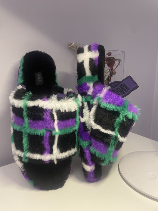 Ugg уггі трендові сандалі тапочки ориг уги 39 р