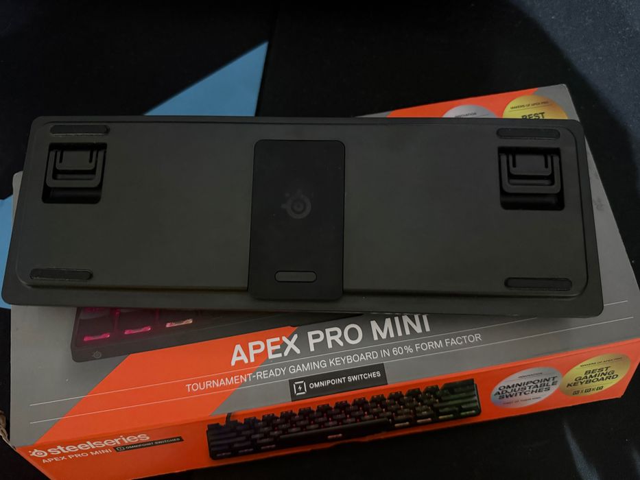 Klawiatura Apex Pro Mini stan bardzo dobry