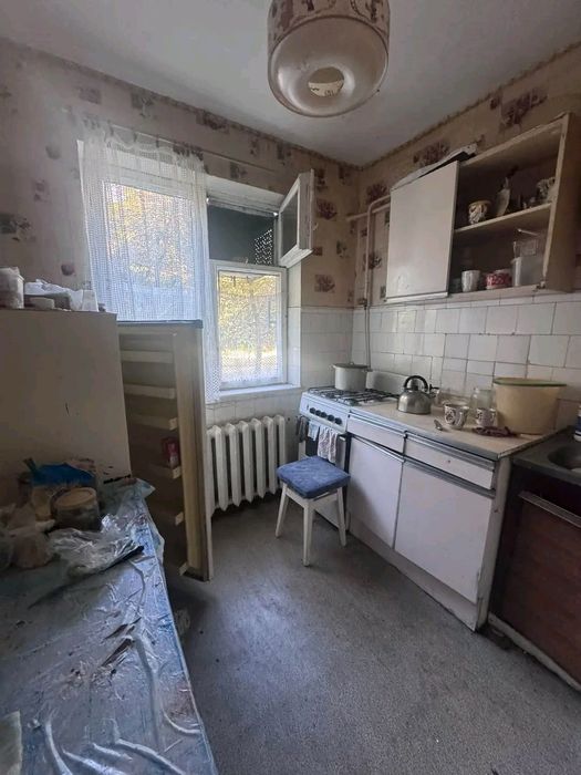 Продам 2х кімнатну квартиру. Р-н Черемушек (44магазин)