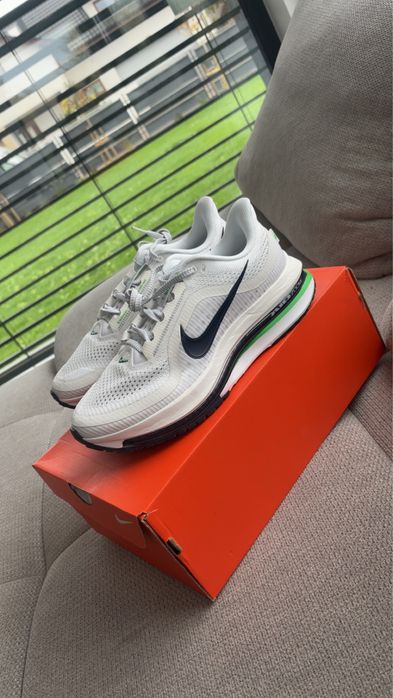 nike pegasus premium