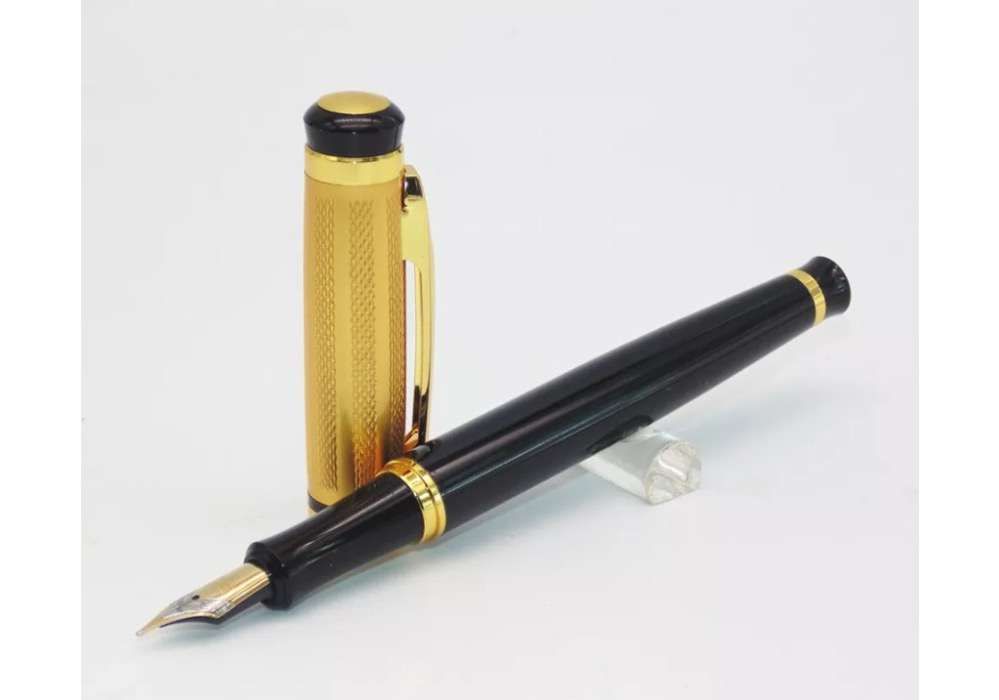 Caneta de Tinta permanente metálica, preta e dourada (K3)