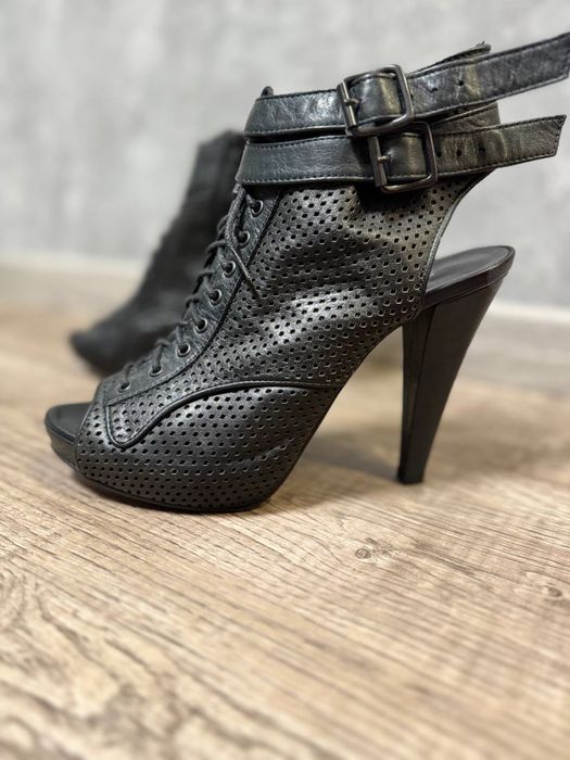 Туфли кожаные (подходят для танцев)