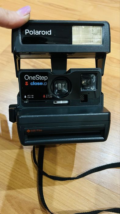 Вінтажний фотоапарат миттєвого друку Polaroid OneStep CloseUp (600 Film)