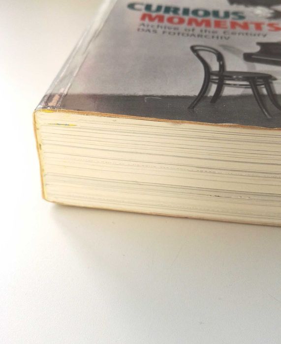 Livro fotografia "Curious Moments" de Hendrik Neubauer