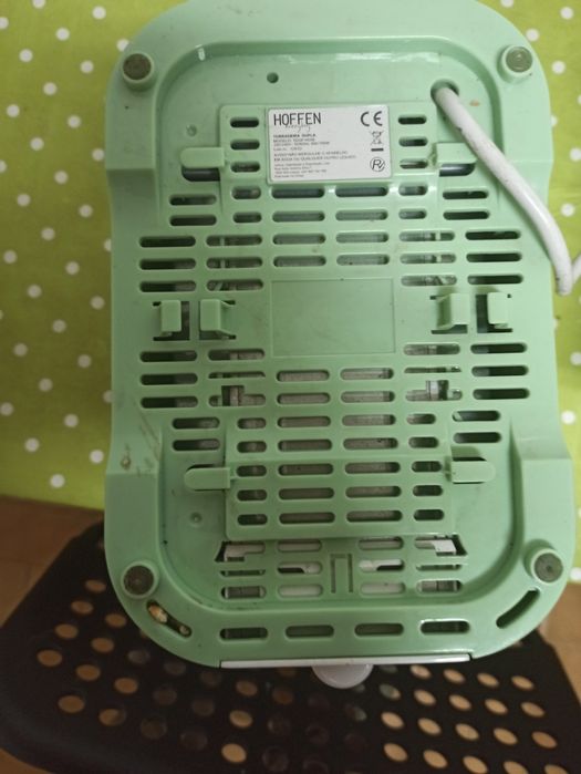 Vendo torradeira Hofen como nova 700w