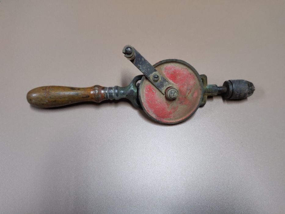 Ferramentas carpinteiro vintage Enchó - Guilherme - berbequim manual -