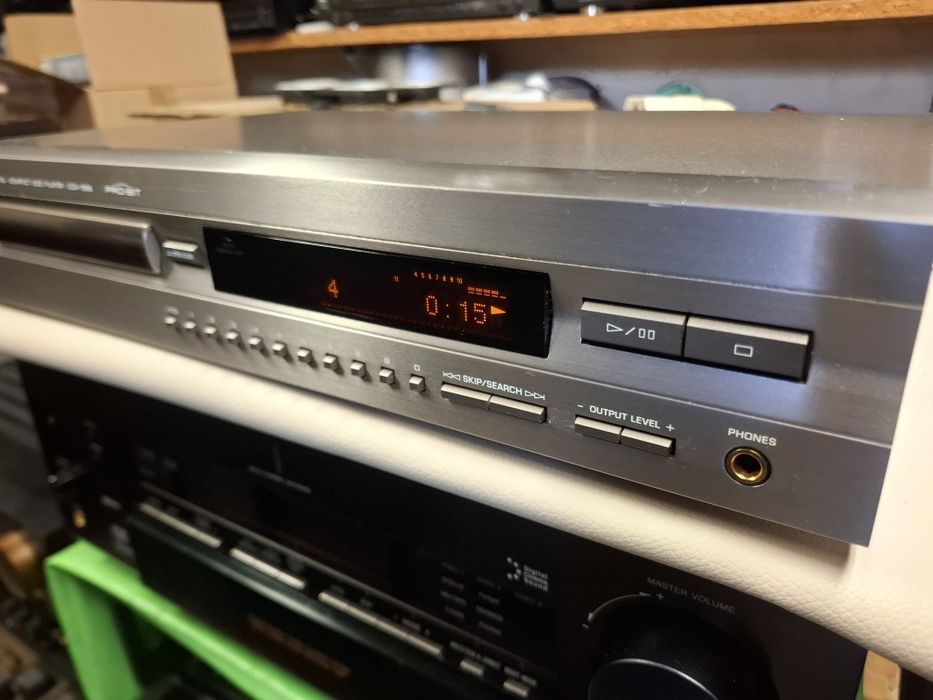 Cd Yamaha CDX-596