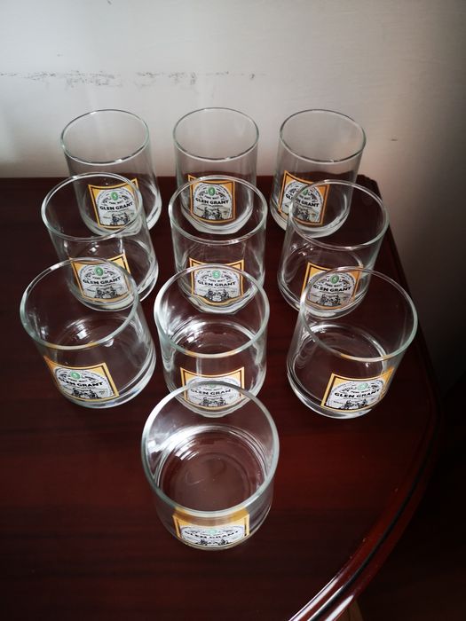 12 copos de whiskey444441830832230401