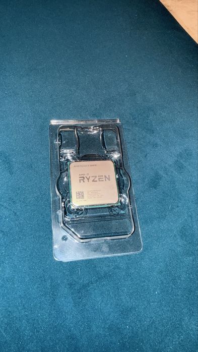 Ryzen 5 2600x Вживаний