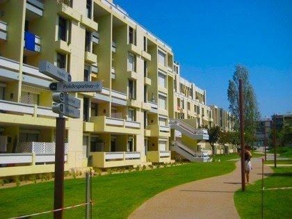 Troia T0/T1 a 100m da praia. Apenas livre  de 22/8 a 29/8