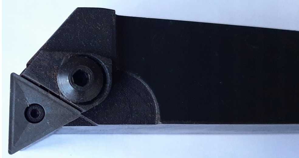 Nóż tokarski Pafana PTFNR 3232-22 (2)