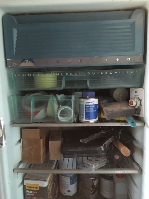 Frigirifico antigo para restaurar