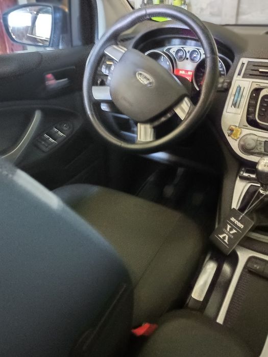 Ford Kuga 2.0 titanium