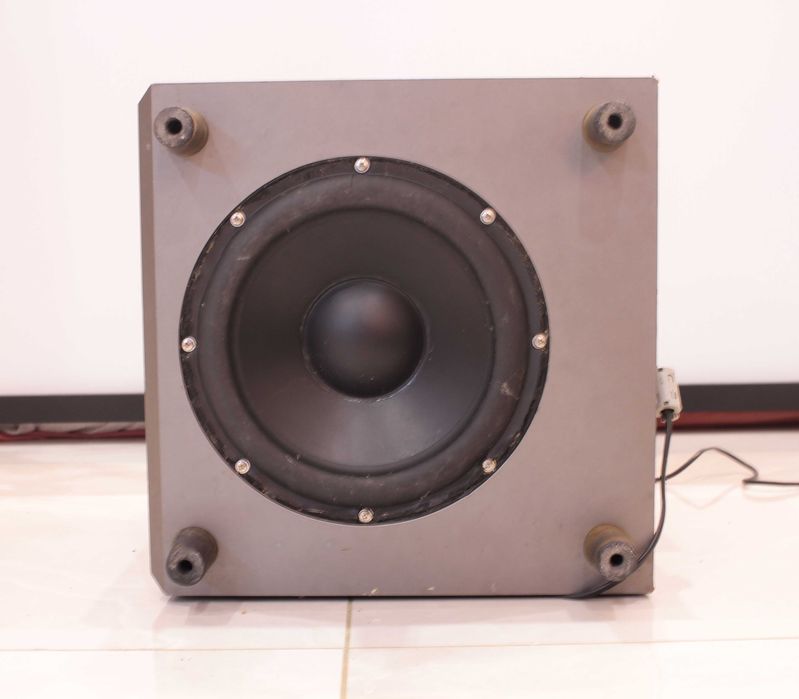 Сабвуфер активний Ultimate 250 Ватт