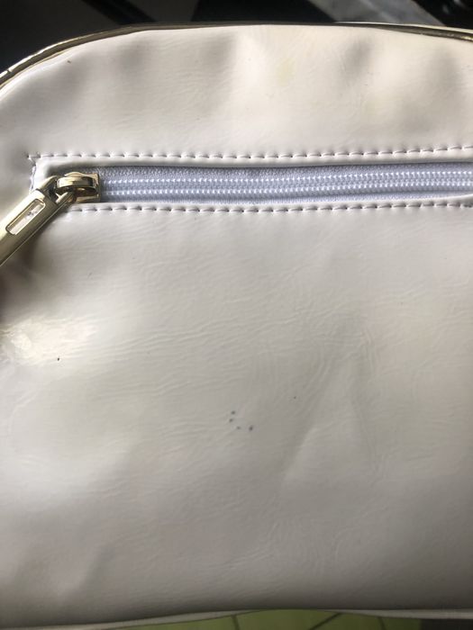 Torebka Laura Biaggi biała nowa kuferek